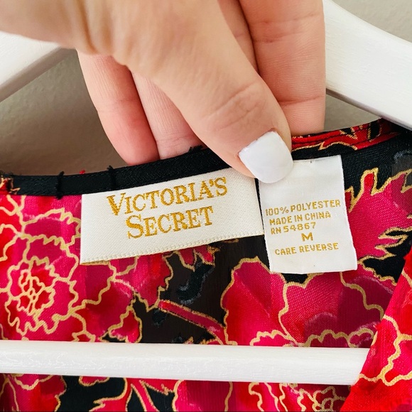 Victoria's Secret Gold Label Floral Print Popover Night Top Red/Black Sz… - Picture 4 of 8